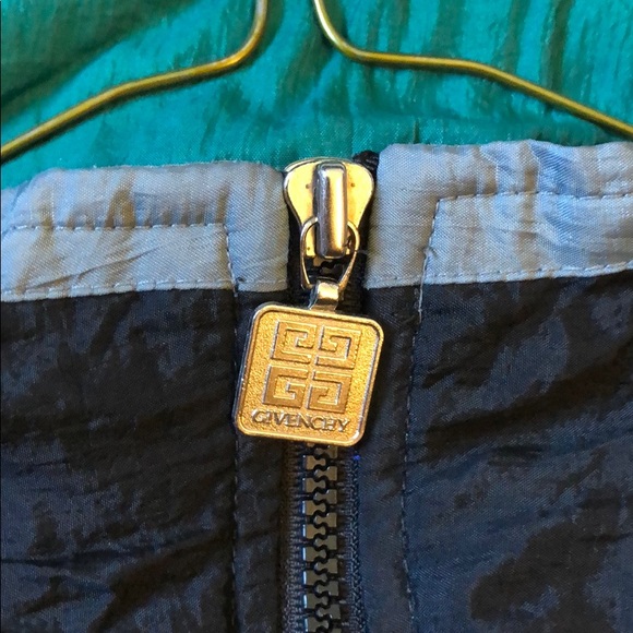 Vintage Givenchy windbreaker - Picture 3 of 5